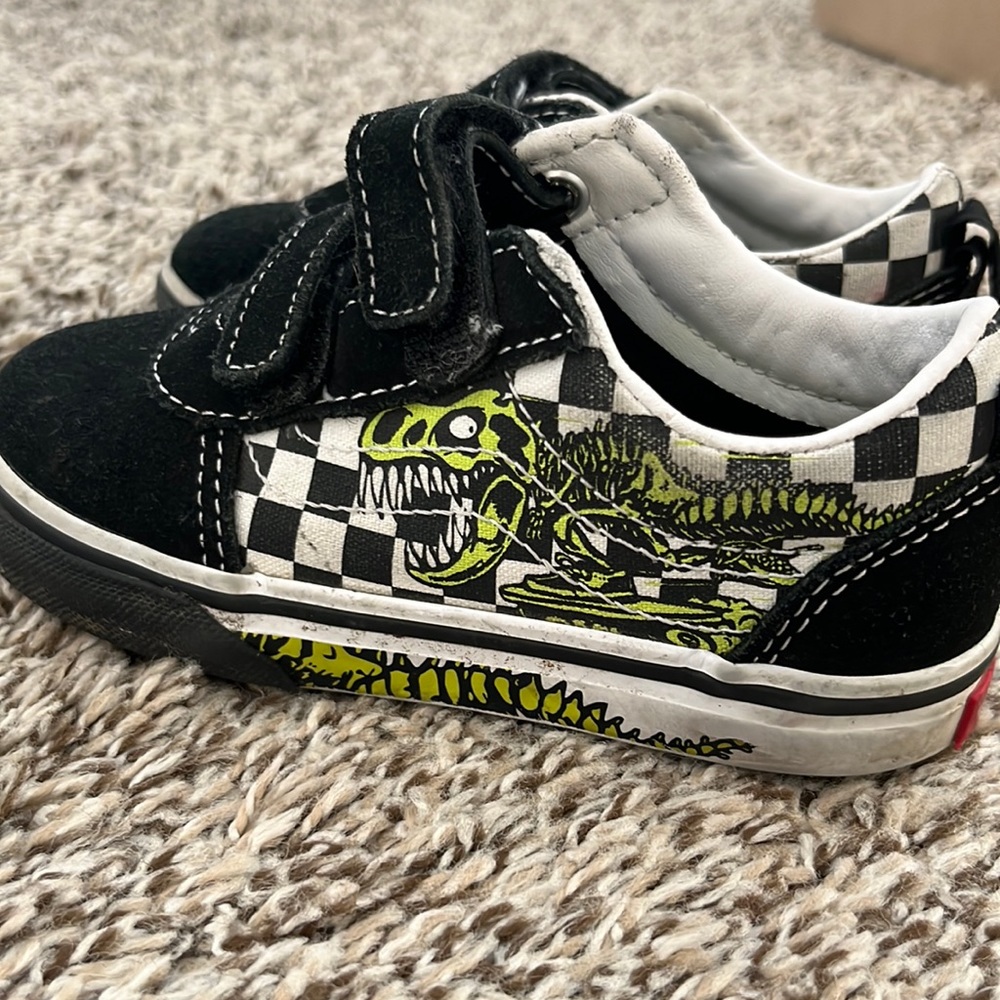 Vans Velcro toddler boys size 9 shoes with dinosaur checkered print
